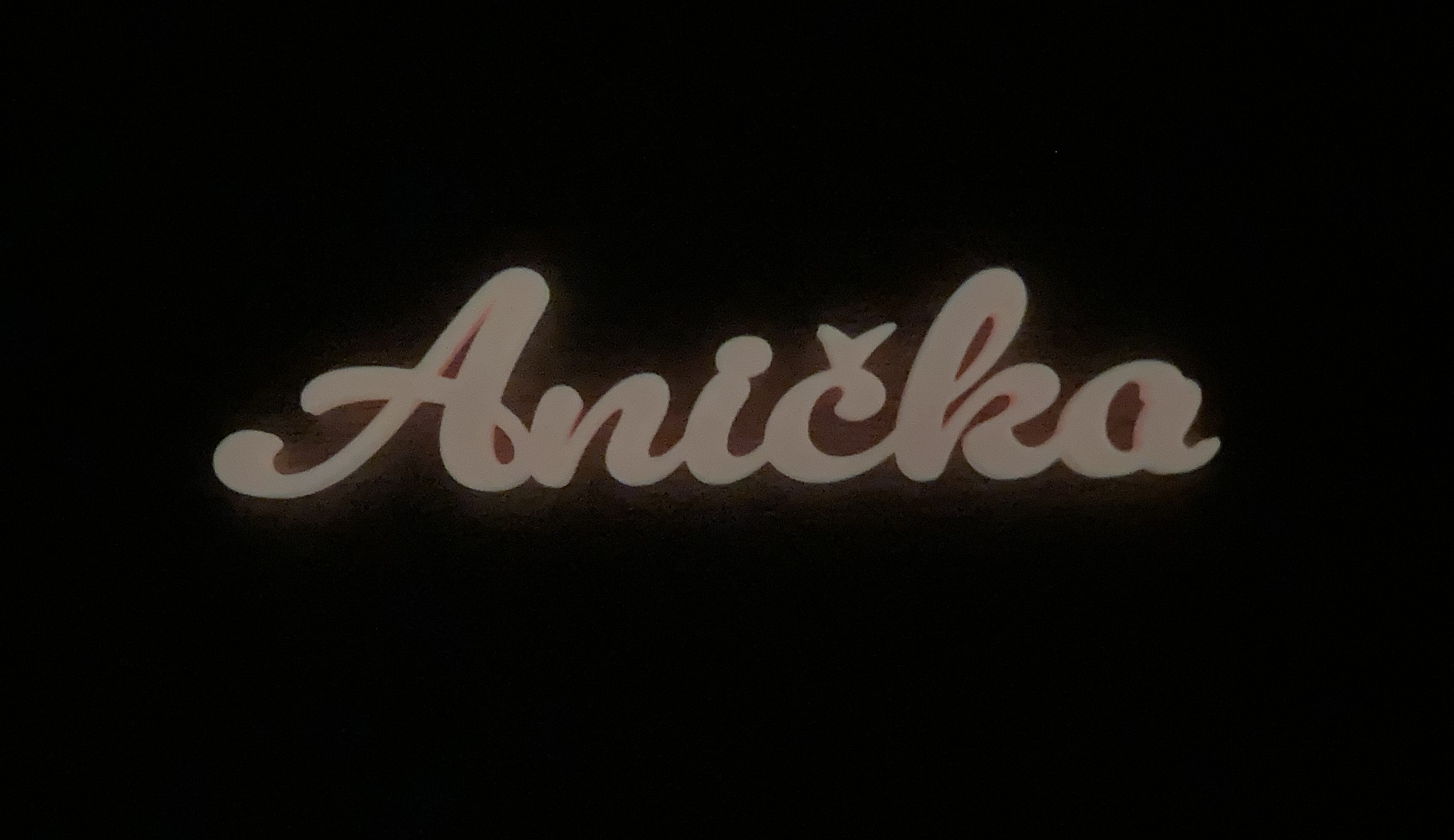 Jméno/nápis k postavení
